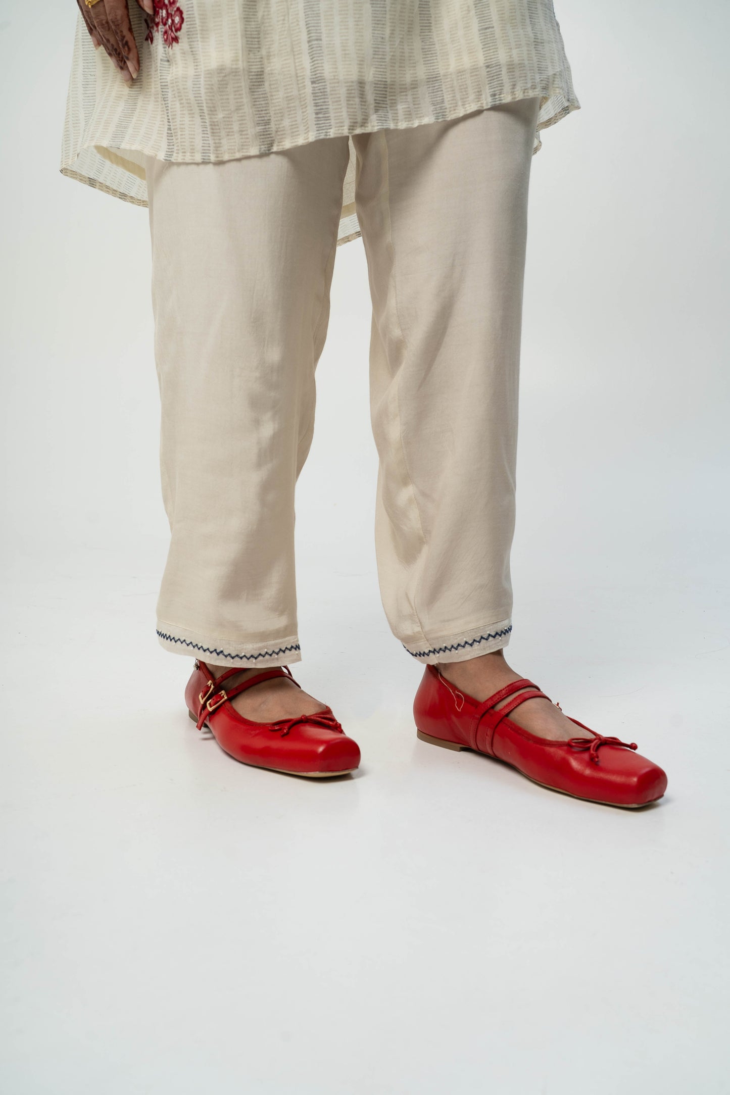 Jasmine Embroidered Pants