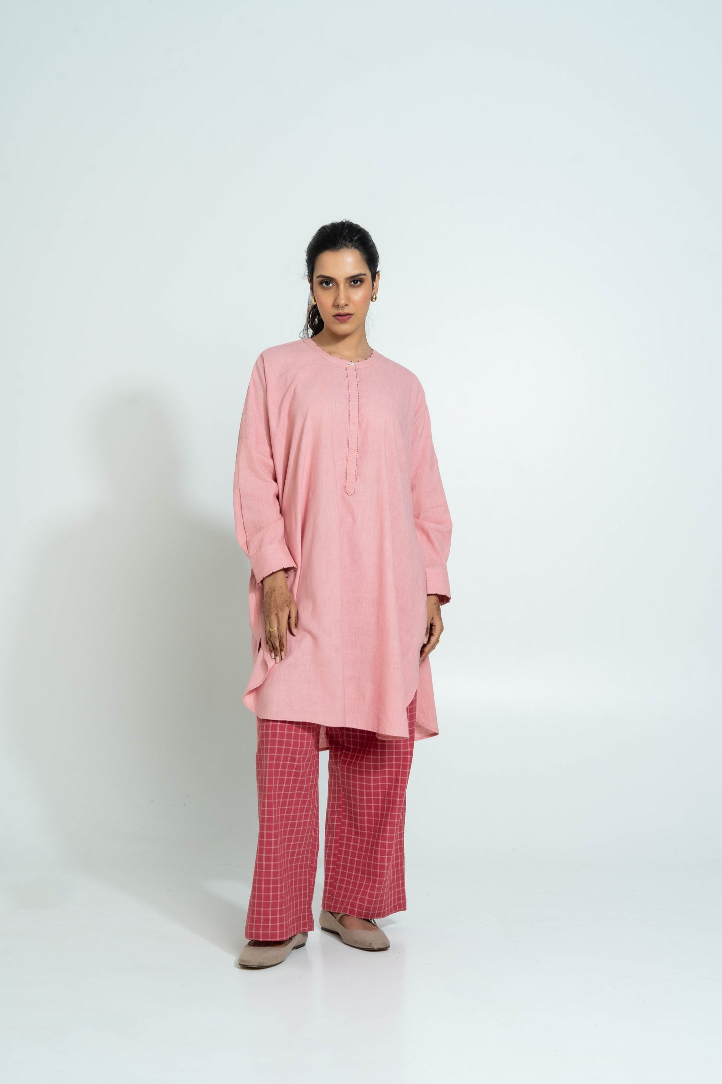 Red And White Hand Woven Cotton Bottom