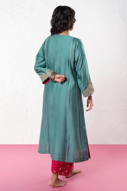 Victoria Embroidered Kurta Set