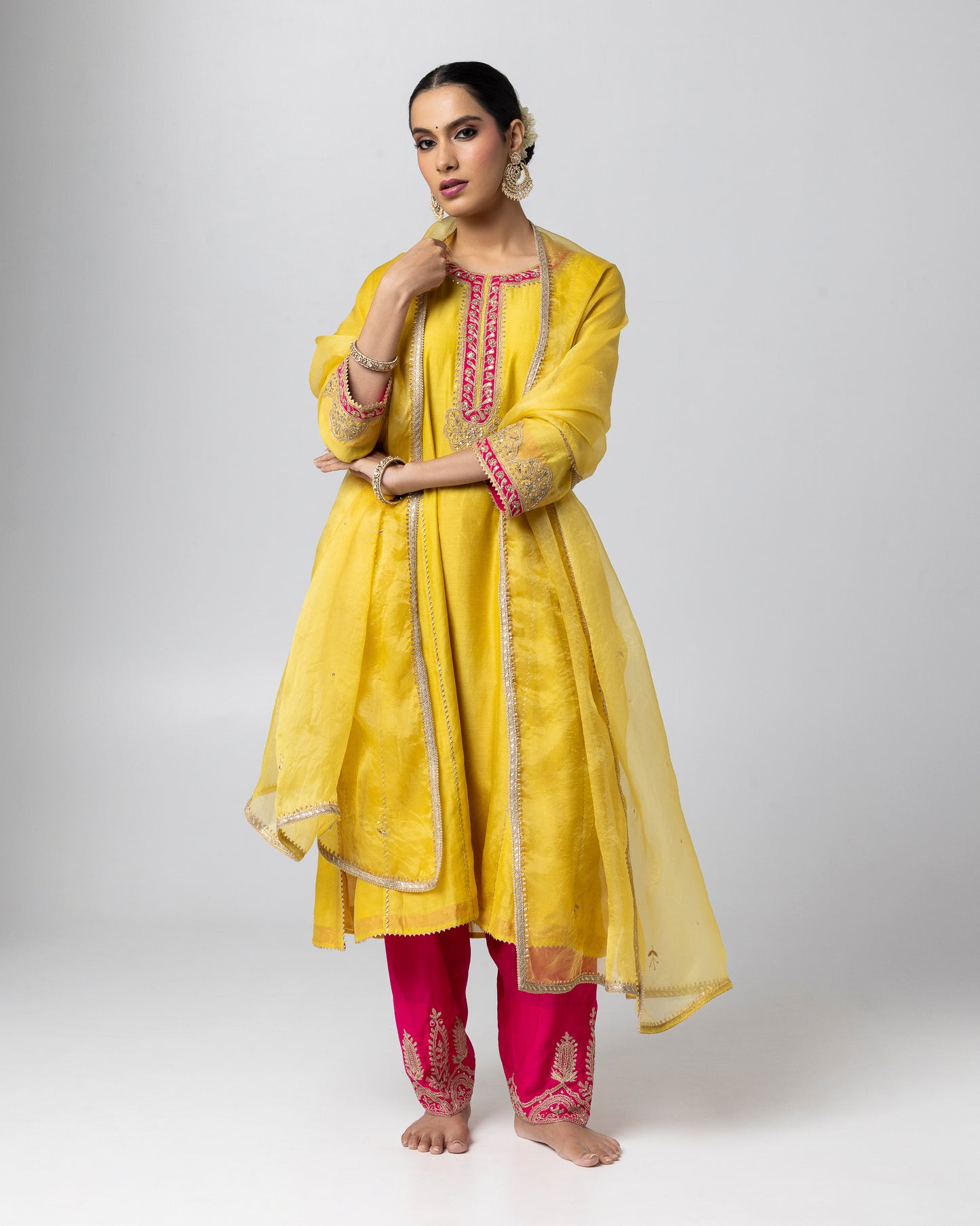 Ahvi Embroidered Kurta
