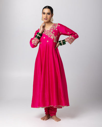 Amira Solid Churidar