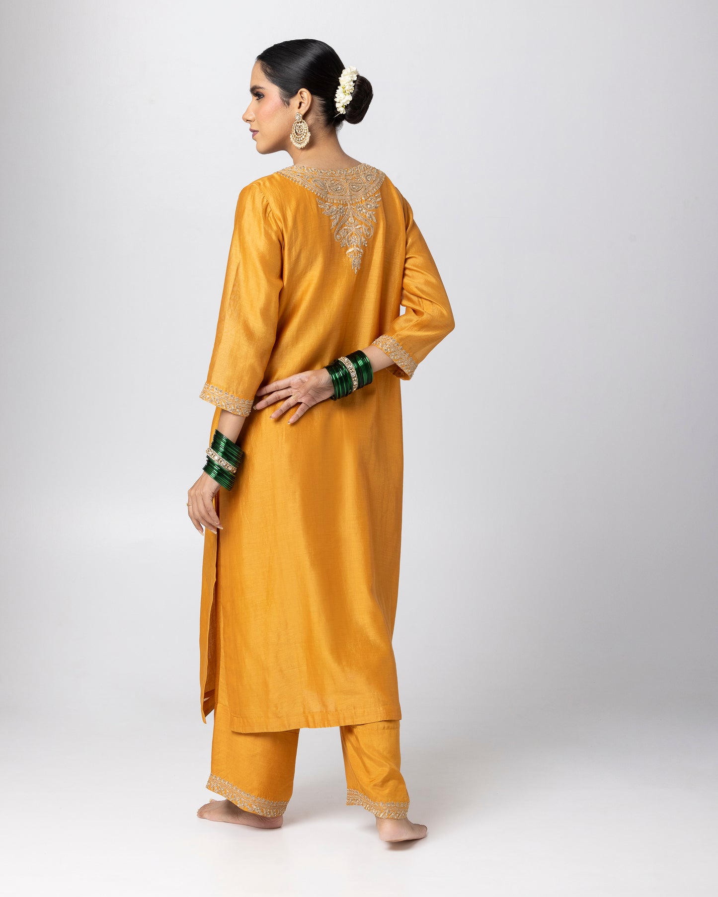 Aleha Embroidered Kurta