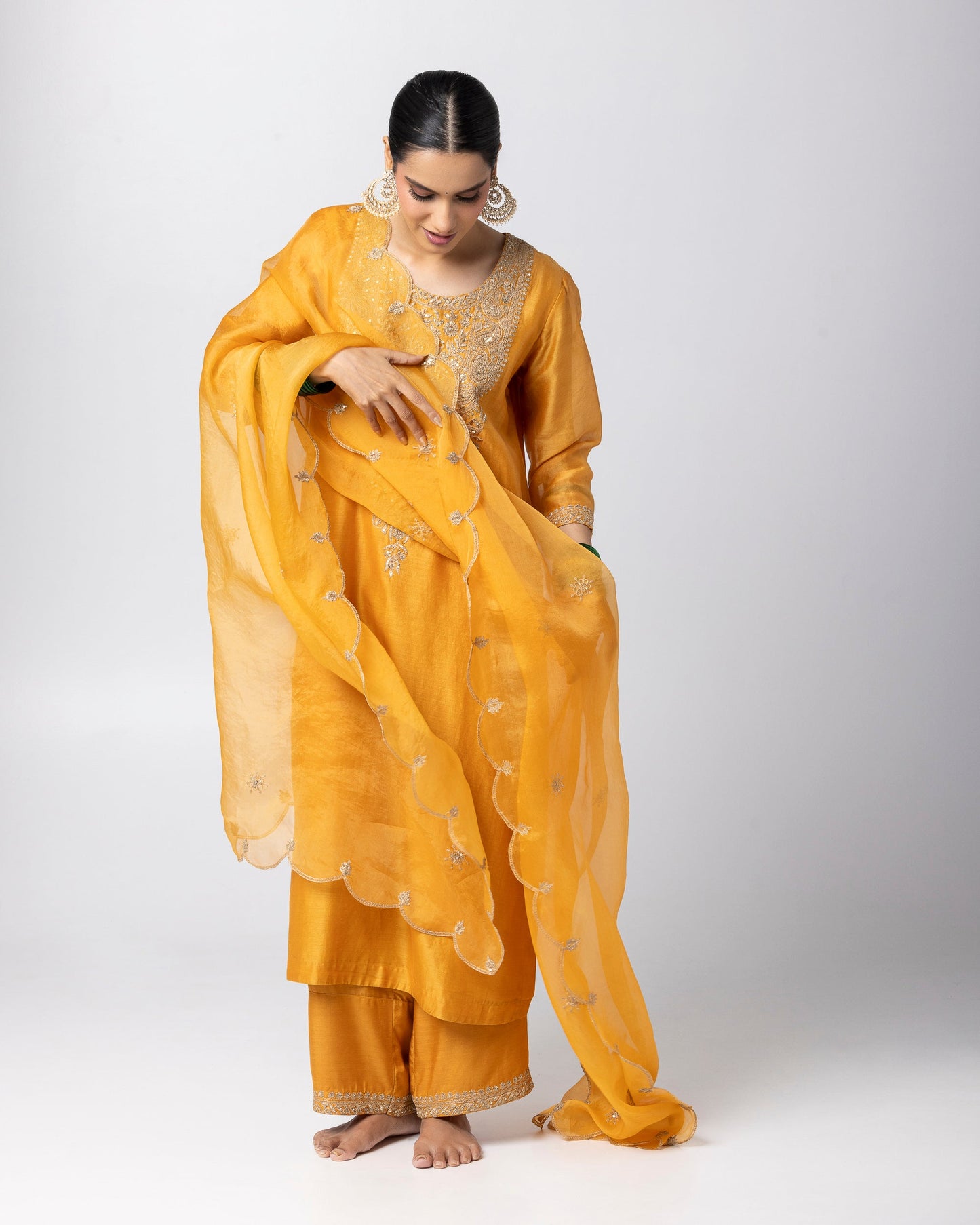 Aleha Embroidered Kurta Set