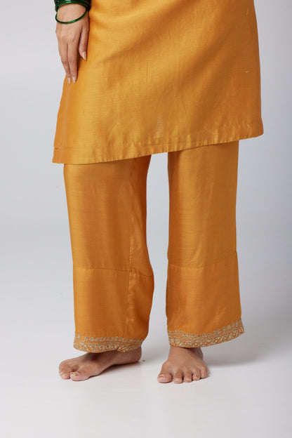 Aleha Embroidered Kurta Set